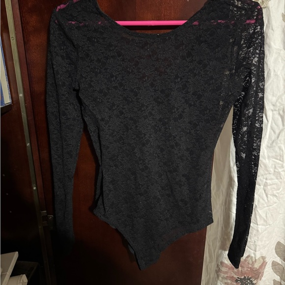 Elegant Black Lace Bodysuit - Picture 1 of 2